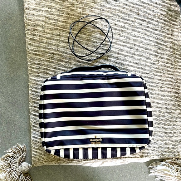 kate spade Bags Kate Spade New York Signature Makeup Bag Poshmark